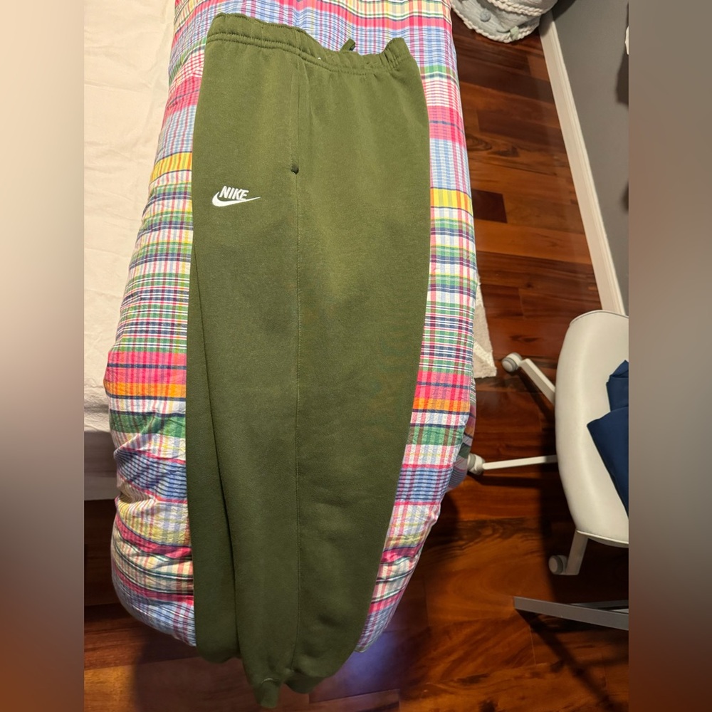 Nike Sweatpants
